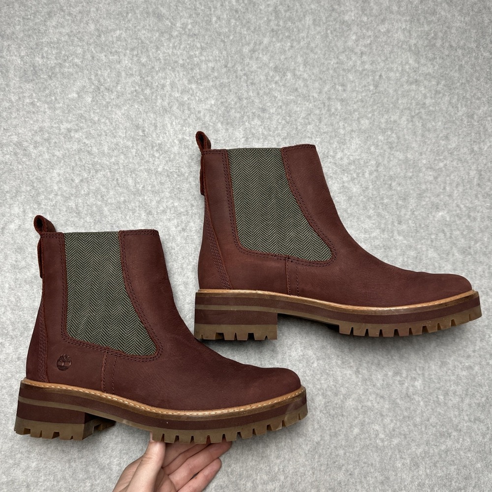 Timberland Courmayeur Valley Chelsea Boots Burgundy Nubuck Women's Size 8.5